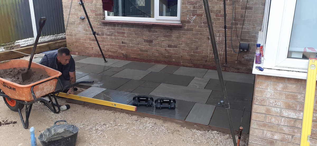 G&J Landscapes Ltd tweet media