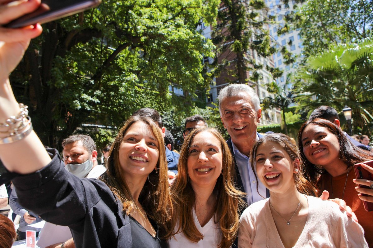 tami__pro's tweet image. ¡Feliz Cumple @mariuvidal! 
Por más mujeres como vos que luchan día a dia para así poder transformar el país que soñamos 💛💪🏻