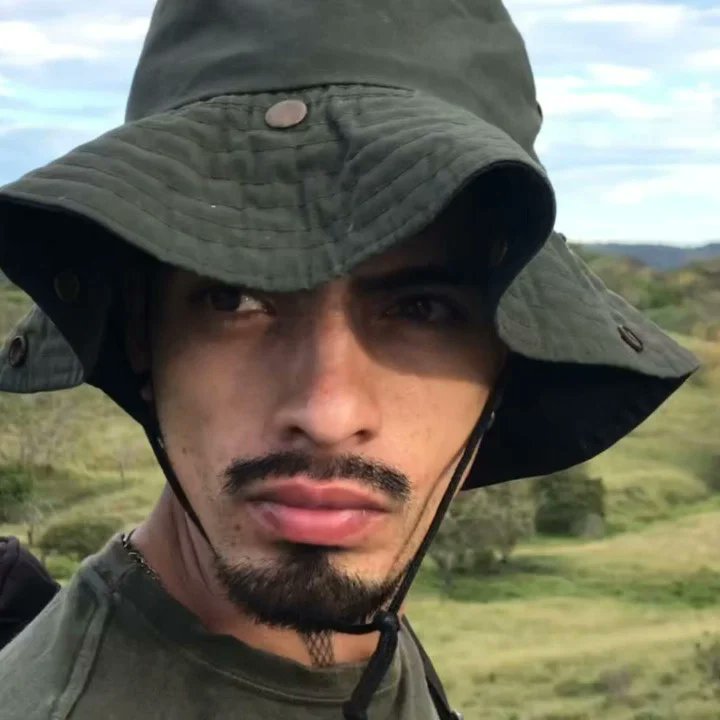 Consumocuidad0's tweet image. Yumer Robayo es “Yu´knaswe´xs”. El artista circense es el personaje detrás del monstruo que por muchos años llevó la violencia a la comunidad indígena Paez de Gaitania en Planadas. 
Estreno este 8 a las 8:50 p.m. en 
#YoSoySmartFilms
#SmartFilms2022

@smartfilmsco
@ClaroColombia