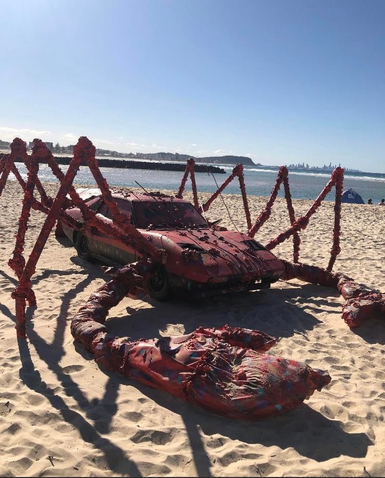 messed up cars tweet media