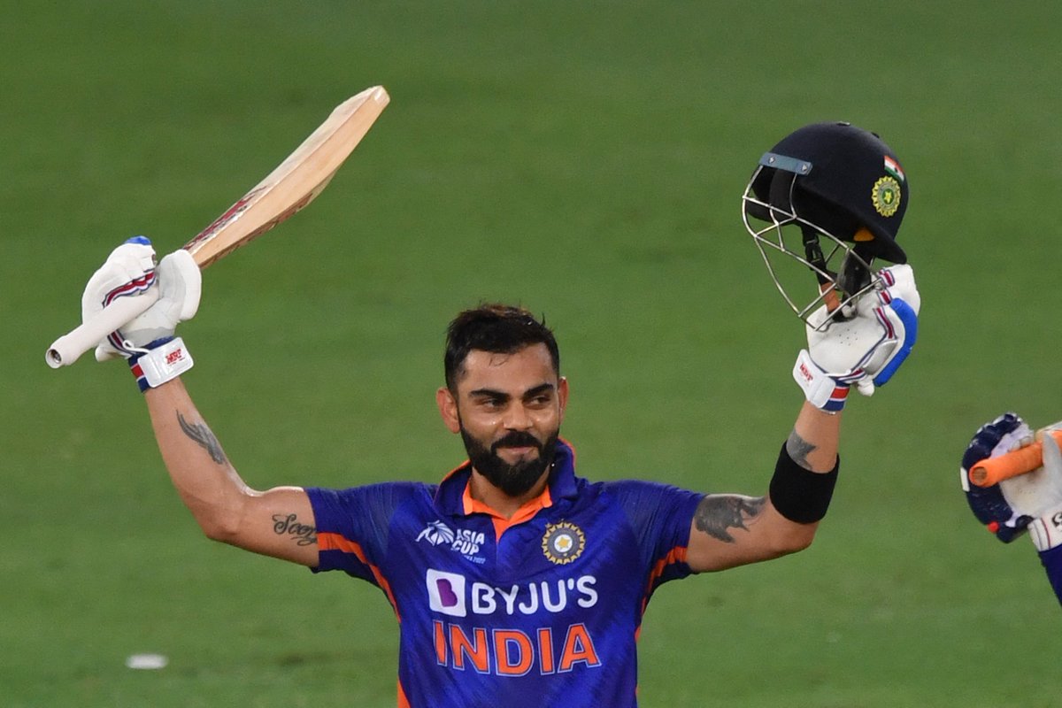 pratiikksingh's tweet image. No words to describe how eagerly everyone was waiting for this day. T20i was the least expected format for anyone to imagine that #ViratKohli𓃵 would score a century off. Every shot seemed to be a reply to the trolls that he faced since the 70th century. #ViratKohli𓃵