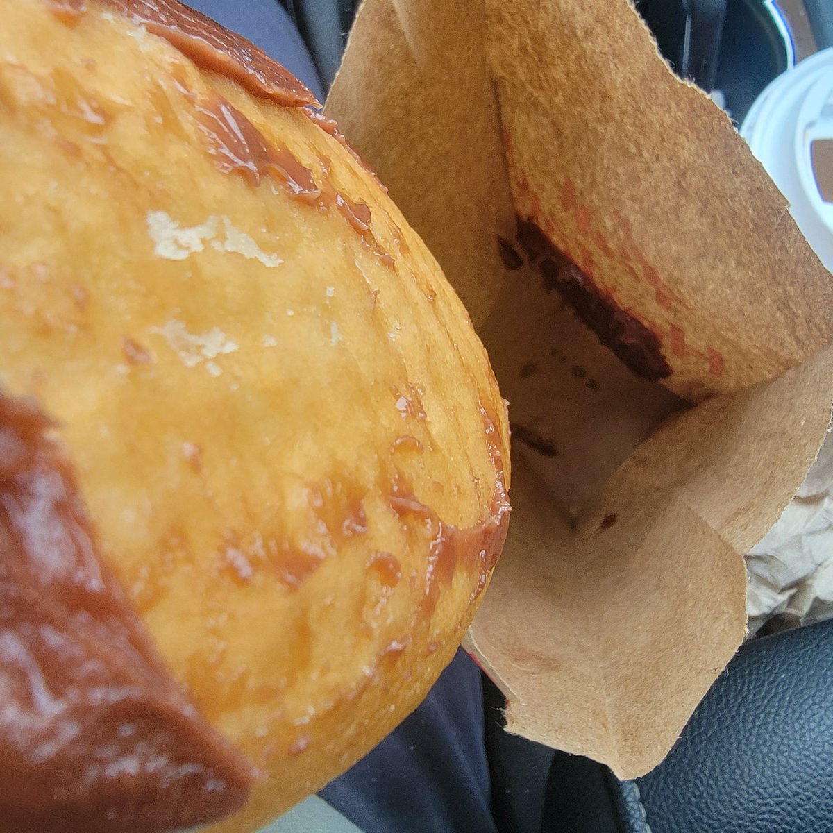 Hky_Coach_Steve's tweet photo. After all these years we still need a better doughnut delivery system @TimHortons . #Heartbreak https://t.co/Y0IIC8T5R6
