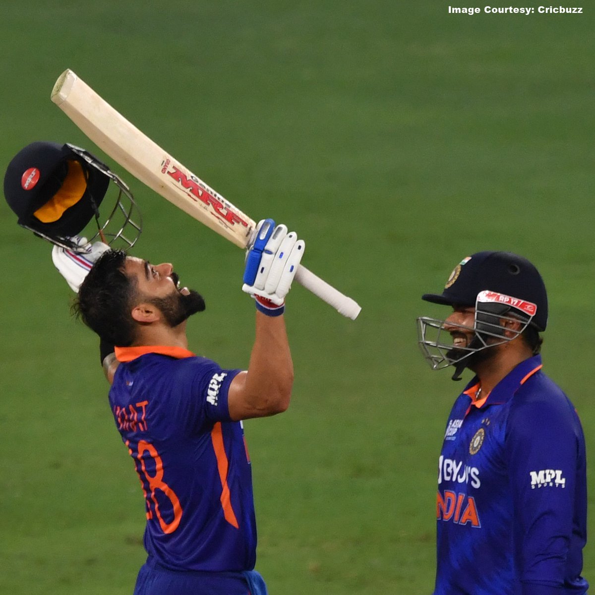 DelhiCapitals's tweet photo. Alexa please play, Muskurane ki Wajah Ton Ho ✨💯

#INDvAFG #AsiaCup2022 #ViratKohli #KingKohli https://t.co/Sq2fhOFhJu