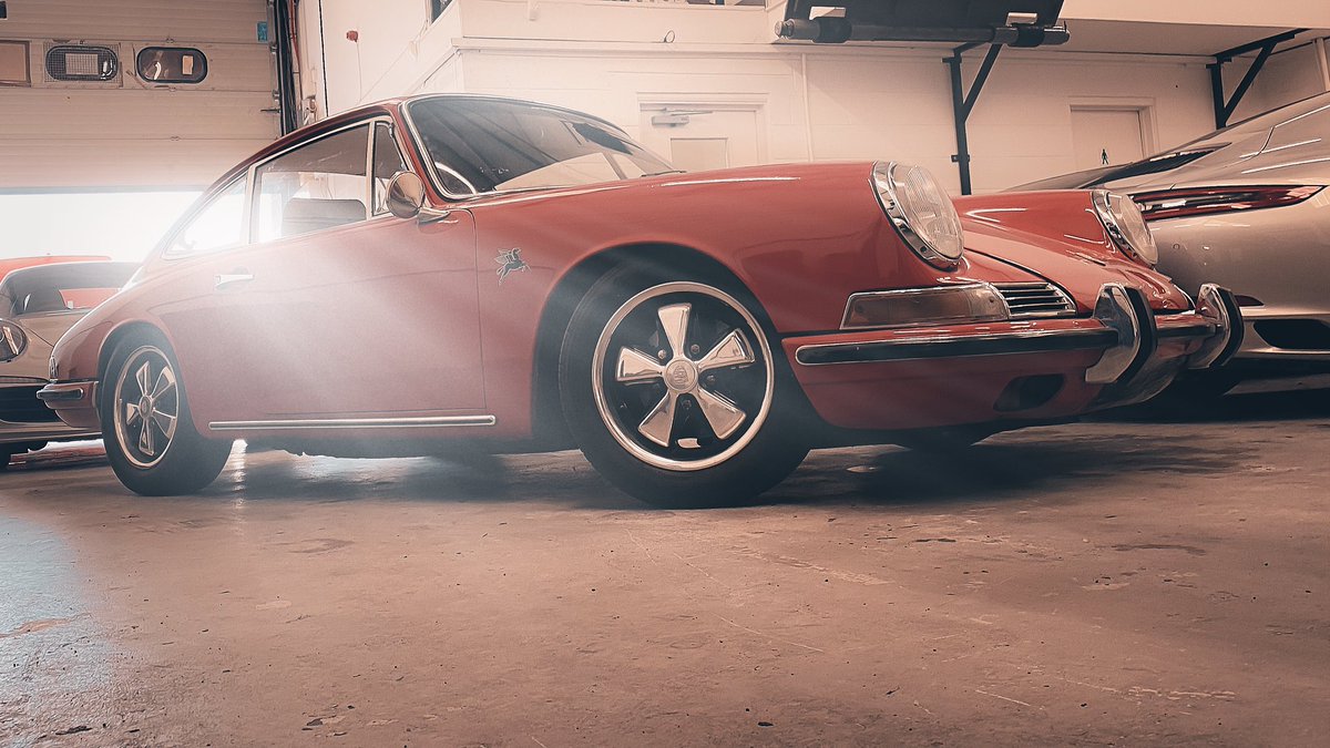 Morning Rays! Sweet little 912 had a starting issue, our master tech Sam got through to the problem and now starts on the button!! 

#Porsche #Service #LongEaton #Nottingham #CavendishPorsche #PorscheService #ClassicPorsche #Porsche912