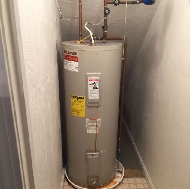 SM_Dynamic's tweet photo. Flushing your hot water heater once a year can increase its life and heating efficiency. #moneysaver #avoidwaterdamage https://t.co/F8Uv3l6O1J
