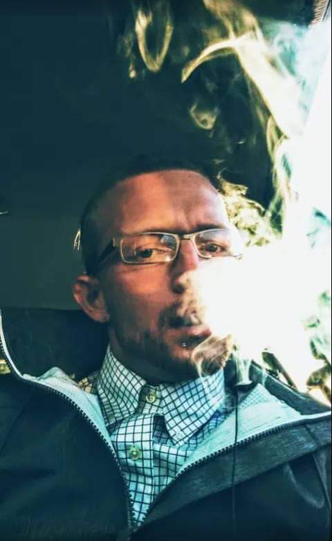 JustinYoungMoo1's tweet photo. #JayRenner #JRenner #JRo #Justice #JDtheSandman #YoungMoon #YungMoon #STONER #Smoking #Gas
#423 #Chattanooga
#706 #Flintstone
#310 #Compton https://t.co/9JGrIRL8fG