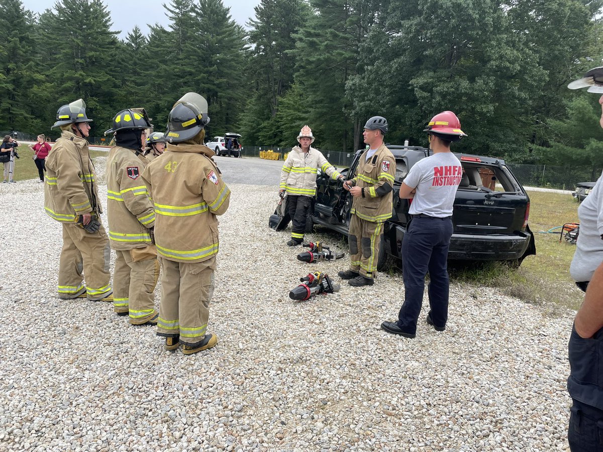 PFFNH's tweet photo. Day 2 of the @IAFFofficial IAFF Fire Ops for Behavioral Health Clinicians course. NH is proud to be the beta test site for this program. Thanks to all who made this program a success! @IAFFdist3VP @nhfstems @NH_DeptSafety @UnionLeader @WMUR9 https://t.co/ynX5AKBH4Q