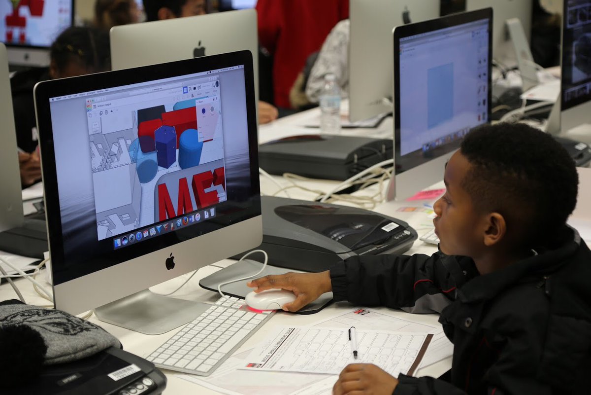 Hip Hop Architecture Camp participants recieve 3D modeling training with Autodesk Tinkercad! 

Did you know <a href="/tinkercad/">Tinkercad</a> is free? Download it and use it with your students! 

#autodesk #tinkercad #youthcamp