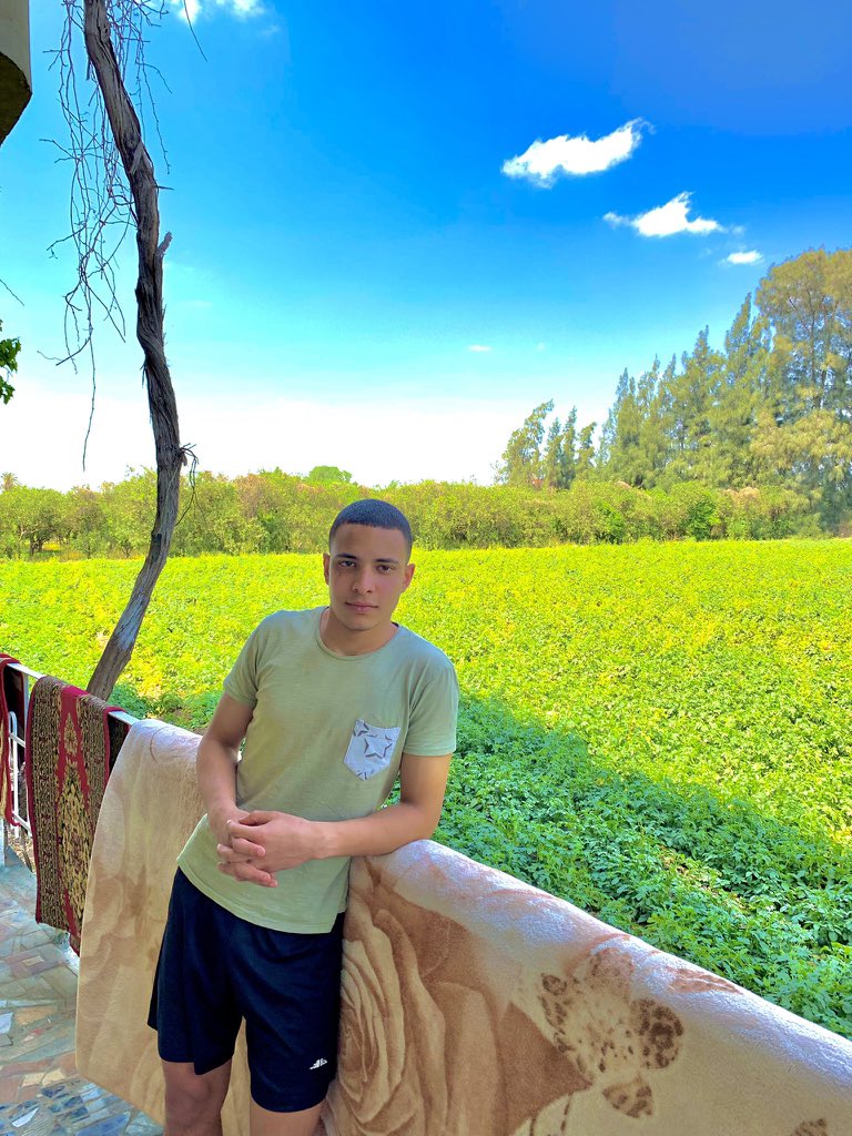 اللهم اذهب البأس ربّ النّاس
اشف وأنت الشّافي، لا شفاء إلا شفاؤك، 
شفاءً لا يغادر سقماً، أذهب البأس ربّ النّاس، 
بيدك الشّفاء لا كاشف له إلّا أنت يا ربّ العالمين.
لا ملجأ ولا منجا منك إلّا إليك يا رب ، إنّك على كلّ شيءٍ قدير ، يا رب عاجلا غير اجل .