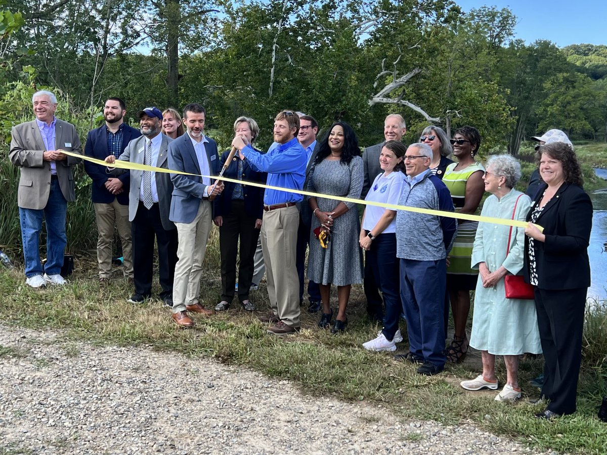 AkronCF's tweet photo. Congrats to Summit @metro_parks for today's ribbon-cutting of the Valley View River Celebration Grand Opening, expected to connect 2 million annual visitors to bike paths, hiking trails and more. We're a proud funding partner of this project. #summitmetroparks https://t.co/fp5MDkimCe