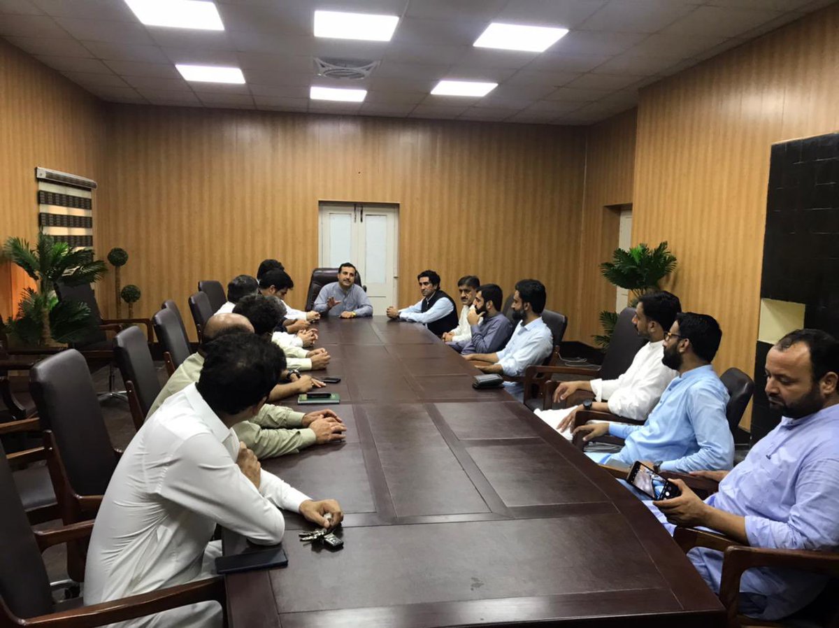 adoakp's tweet photo. آفیسرز ایسوسی ایشن کا پی ایم ایس اور سیکرٹریٹ ملازمین ایسوسی ایشن کی بیانات پر اظہار برہمی،اٹیچڈ ڈیپارٹمنٹ ملازمین کے ساتھ سوتیلی ماں جیسا سلوک کسی صورت قبول نہیں.سیکرٹریٹ اور پی ایم ایس ایسوسی ایشن خواب خرگوش سے جاگ جائیں، https://t.co/cJ9txrXULc