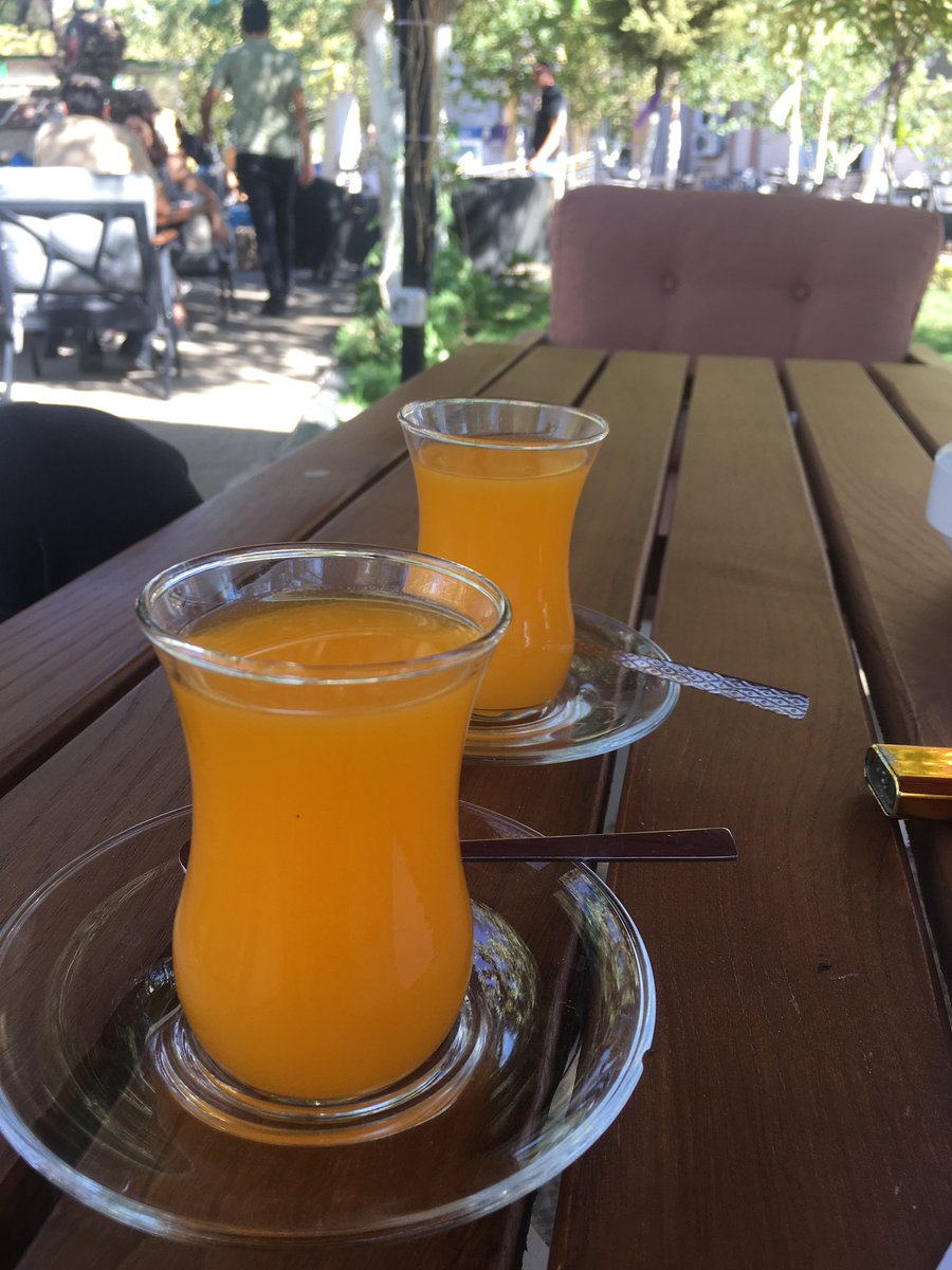 Twitter tag etkinliklerinden öğretmenevi bahçesine 🙅🏼‍♀️ 😎@Genailesinden2