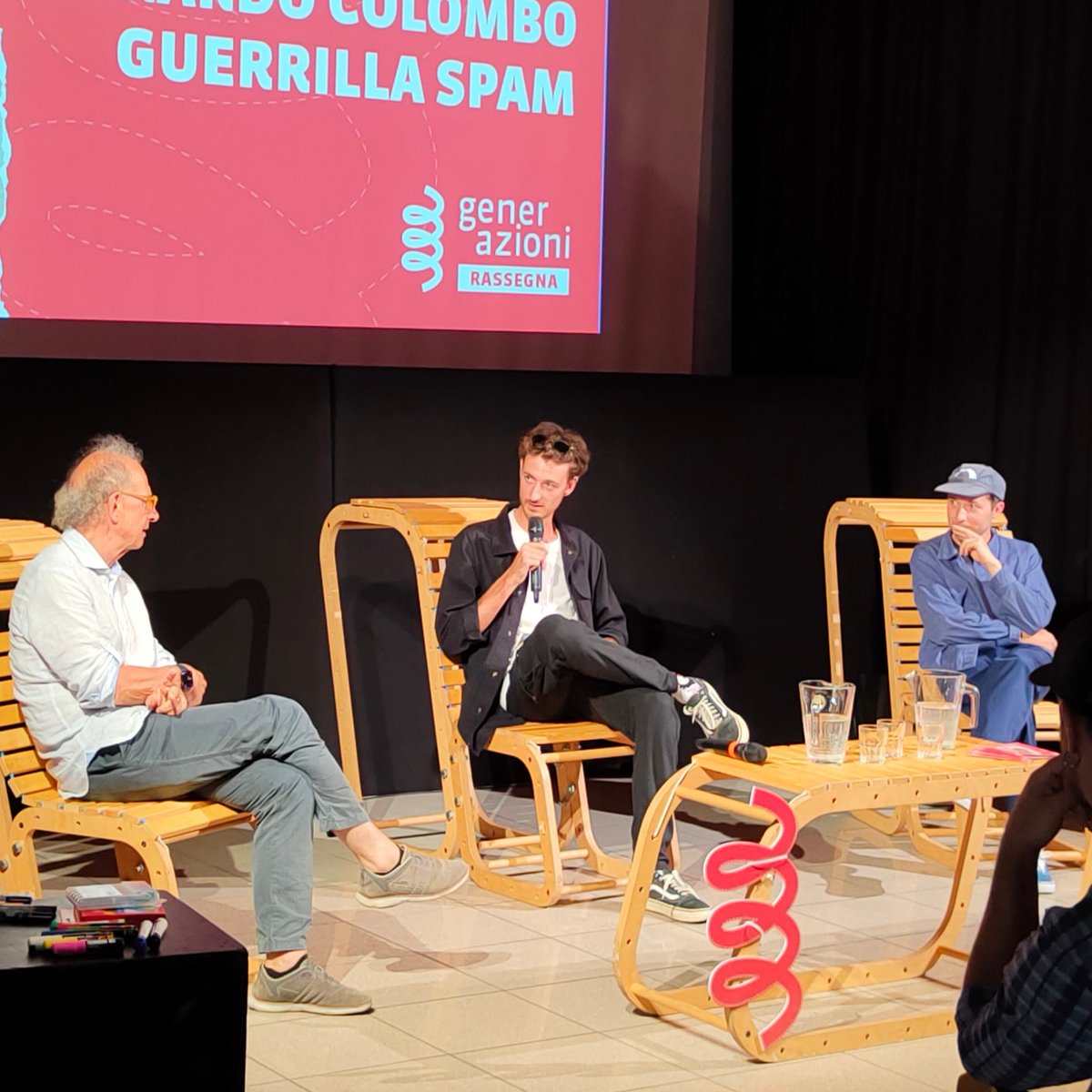 Si è svolto ieri il secondo evento della Rassegna Generazioni con #GHERARDOCOLOMBO e GUERRILLA SPAM.

Un dialogo sul significato di impegno civile, il ruolo dell'arte e delle giovani generazioni.