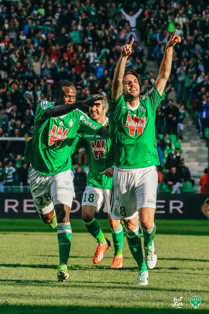 PeupleVertFr's tweet photo. 🎙B. #Corgnet sur ses meilleurs souvenirs avec l’#ASSE : « il y a ce match nul (2-2) à GG face au grand PSG en 2013, où j’ouvre le score, dans une ambiance énorme. J’en ai mis un aussi en Moldavie, à Milsami en Coupe d’Europe, une compétition que je n’aurai jamais imaginé jouer » https://t.co/P2fSxWuqV5