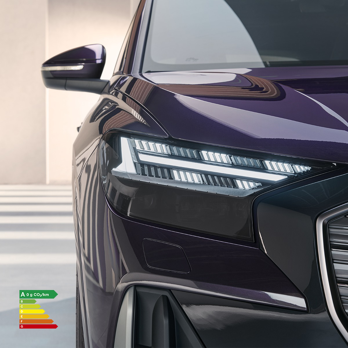 Une allure unique reconnaissable. Les Audi Q4 e-tron et Audi Q4 Sportback e-tron représentent deux visions 100% électrique d'un même design progressiste.
___
Au quotidien prenez les transports en commun. #SeDéplacerMoinsPolluer