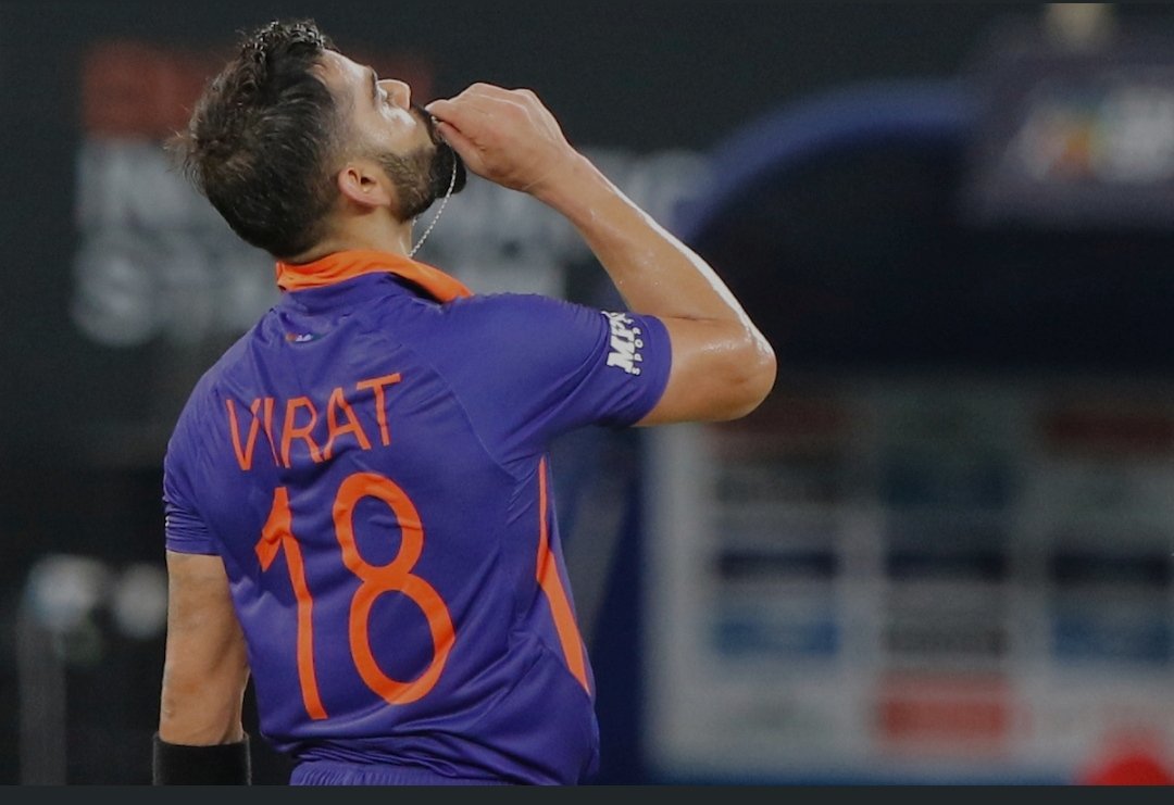 adarsh_hellboy's tweet photo. GOAT @imVkohli 👏👏👏 what a fantastic  knock . https://t.co/WFJwXTDiG2