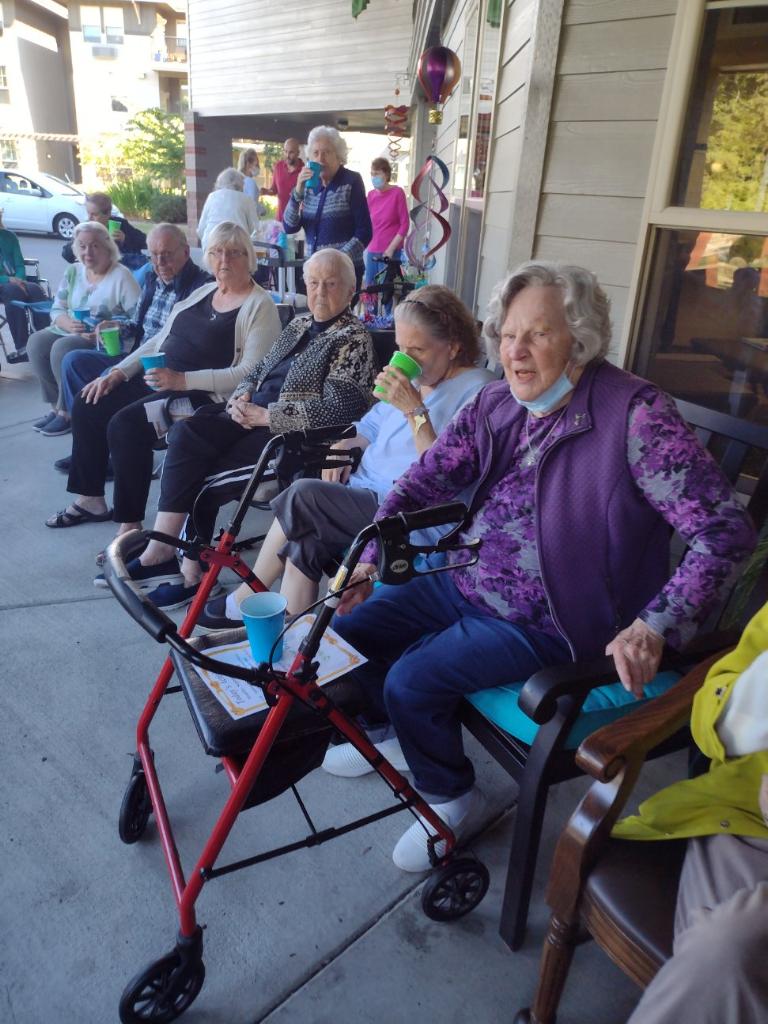 livebonaventure's tweet photo. Some Labor Day celebrations!

#retirementperfected #laborday #senior #seniors #seniorliving https://t.co/4hiWvbOxtE