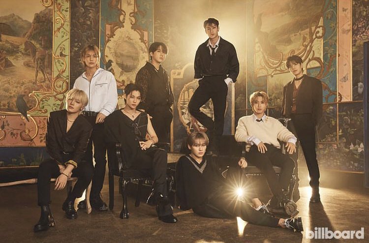linsung_08's tweet photo. Pour le magazine des billboard ils ont vraiment prit une allure de roi #straykings https://t.co/x8GhJxi3ZE