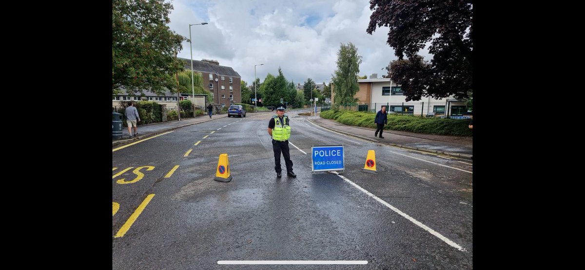 PerthandKinross's tweet photo. Thank you to all of the @TaysideContract crews, roads maintenance partnership, flooding teams and parking attendants out on the roads today putting closures in place and tackling the impact of flooding. https://t.co/HDac4xyyjF
