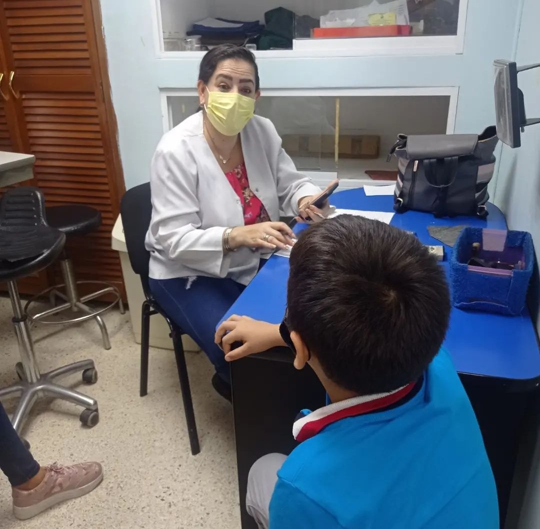 IVSSHOSPMNT's tweet photo. #05deSep|En el @IVSSHOSPMNT estamos activos los lunes en la consulta de oftalmología pediátrica,específicamente con la especialidad de Estrabismo.
Gracias al Presidente @nicolasmaduro,la Dra.@magalygutierrezvina y @MiguelGeron es posible generar más salud digna al pueblo. https://t.co/Xngw1GcyW7