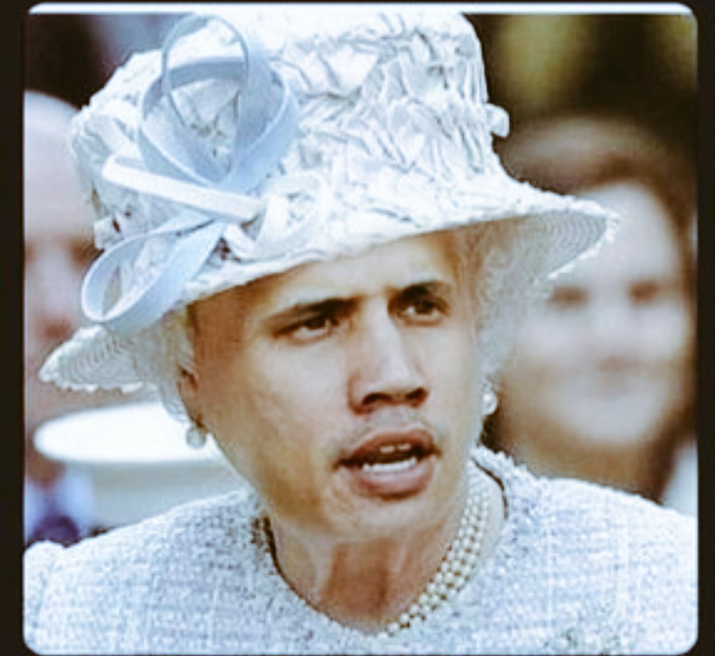 #ATENCION
#ULTIMAHORA 
Juan Guaido se autojuramenta  en Inglaterra 
Vacío de poder en narnia #PELIGRO 

#QueenElizabeth 
#guaidopresoya