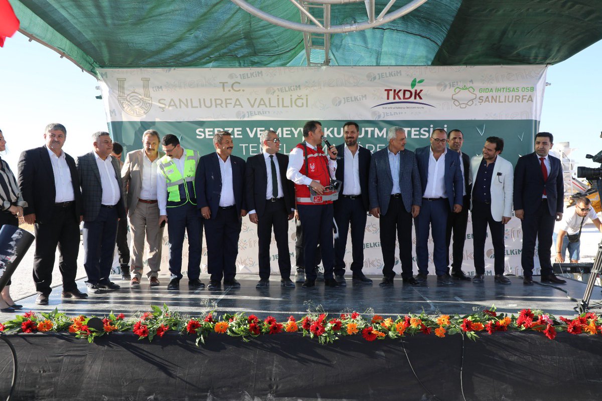 Şanlıurfa Ziraat Odası Yön. Kur. Başkanımız <a href="/ahmeteyypoglu/">Ahmet EYYÜPOĞLU</a> Şanlıurfa gıda ihtisas OSB’de Frenks sebze ve meyve kurutma fabrikasının temel atma törenine katıldı. Başkanımız Eyyüpoğlu: Emeği geçen herkese teşekkür etti.