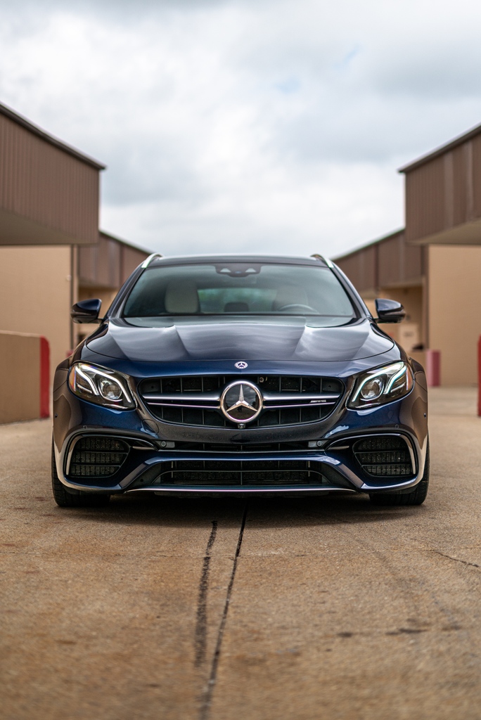 RahalPaintPro's tweet photo. Mercedes E63S AMG fully wrapped and protected with ULTIMATE PLUS PPF by @xpel 🛡
Call us or click the link in our bio for a free quote today!
📞317.752.4151
To be featured, tag us or use #rahalpaintpro or #rahalpaintprotection
#mercedesamg #xpel #xpelultimateplus #ppfmasters https://t.co/dkJuyGaPCt