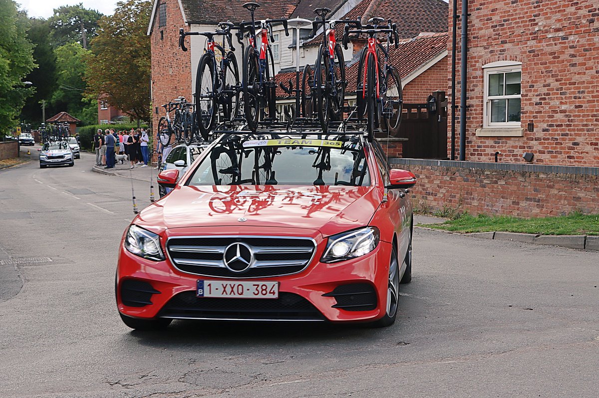 RobCurrell's tweet photo. Few more photos I took of today's @TourofBritain
 
@chris79lawrence @NottsCC @NSDCouncil  @DarvillIsabel @jltindley @Rebeccacyclist #cycling #sport #TourOfBritain #Nottinghamshire #Newark #Cauton #cyclerace https://t.co/Ny9Fv026tV