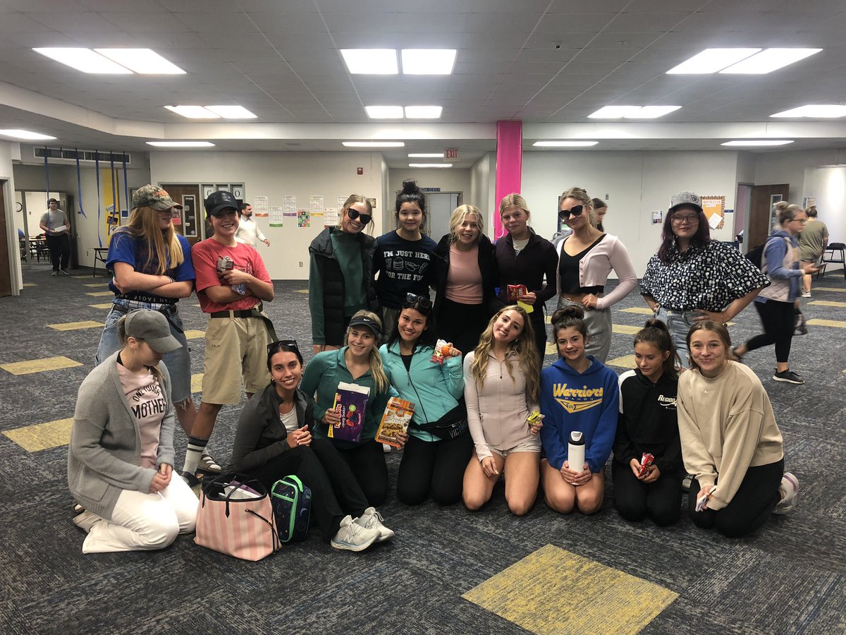 CheerWahoo's tweet photo. Who’s better BBQ  Dads🍗 or Soccer Moms⚽️ #spiritweek https://t.co/OHtsEfmcjw