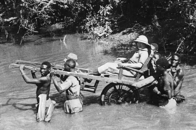 8sixty4's tweet image. The relationship