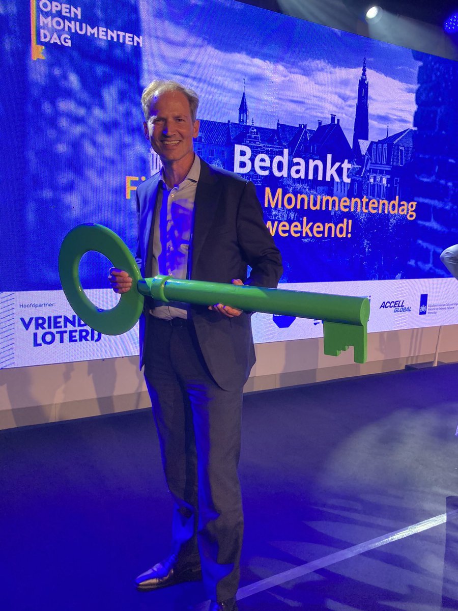 Onze directeur Kees-Jan Dosker mocht vanavond in Ede het officiële startsein geven van <a href="/OpenMonumentdag/">VriendenLoterij Open Monumentendag</a> 2022. Zaterdag en zondag zijn overal in Nederland prachtige #springlevendemonumenten te bezoeken
