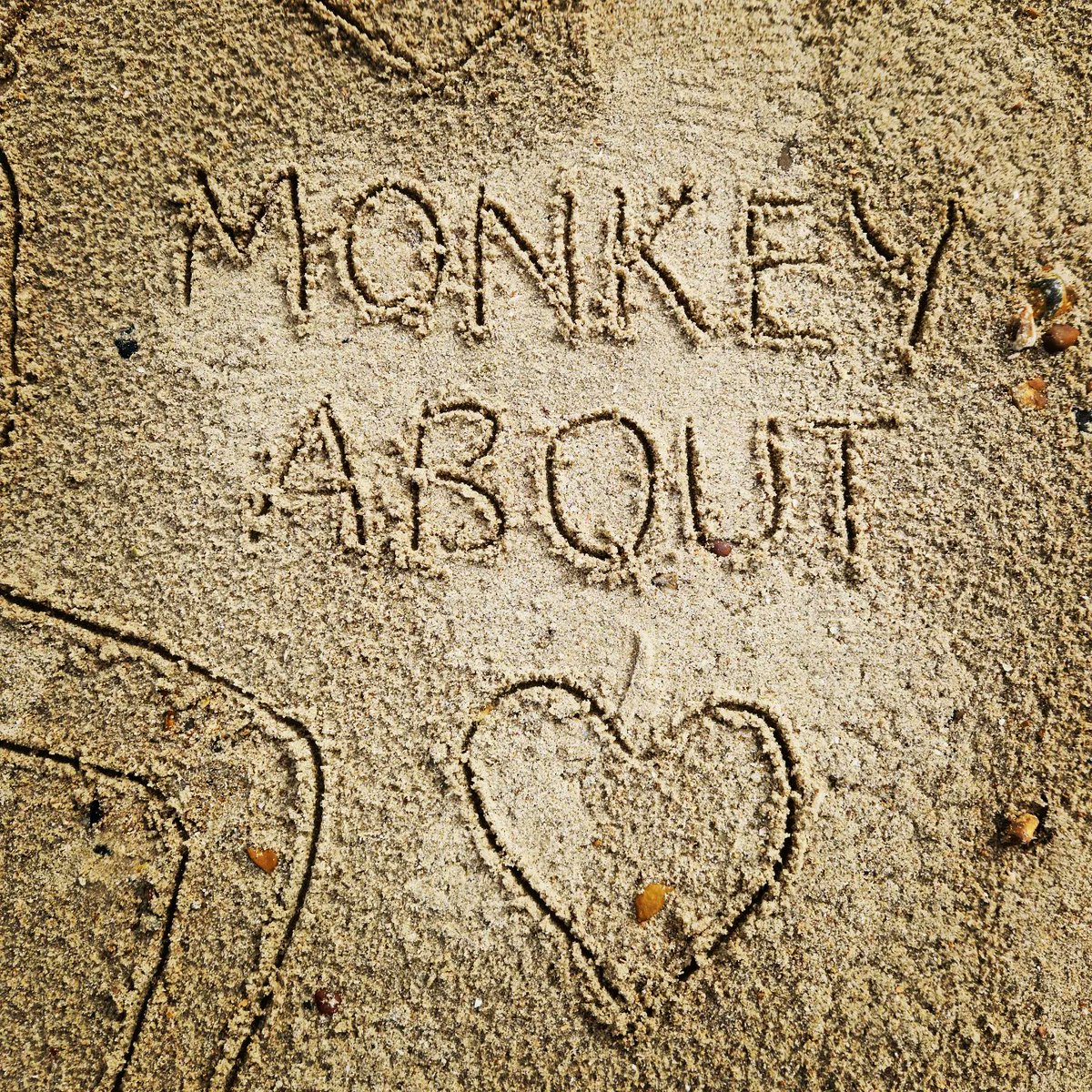 DigiDaughter's tweet photo. Monkey About 🍌 #GoBananas #monkeybone #brendanfraser #SamHamm #HenrySelick #monkey #liveaction #stopmotionanimation #DarkTown #KajaBlackley 
💛 #Covid2022 #Lockdown2021 #morale #VitaminSea 🌊🌊🌊 #DuneToons #Lockdown2020 #comics #cartoons ✍️ #SandBanksy #shorelinesally No.1685 https://t.co/Yhhh9mqOF6