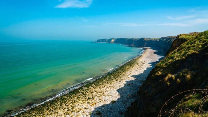 Global Leadership Trip to London, England, Paris and Normandy France Trip (Spring Break) 10-19 March 2023!  9th-12th Grade.
Priority to Seniors and Juniors, 24 spots. Interest meeting 20 Sept (Tues) Activity Period for students (Lindsay Hall), 20 Sept, 3pm and 5pm for Parents.