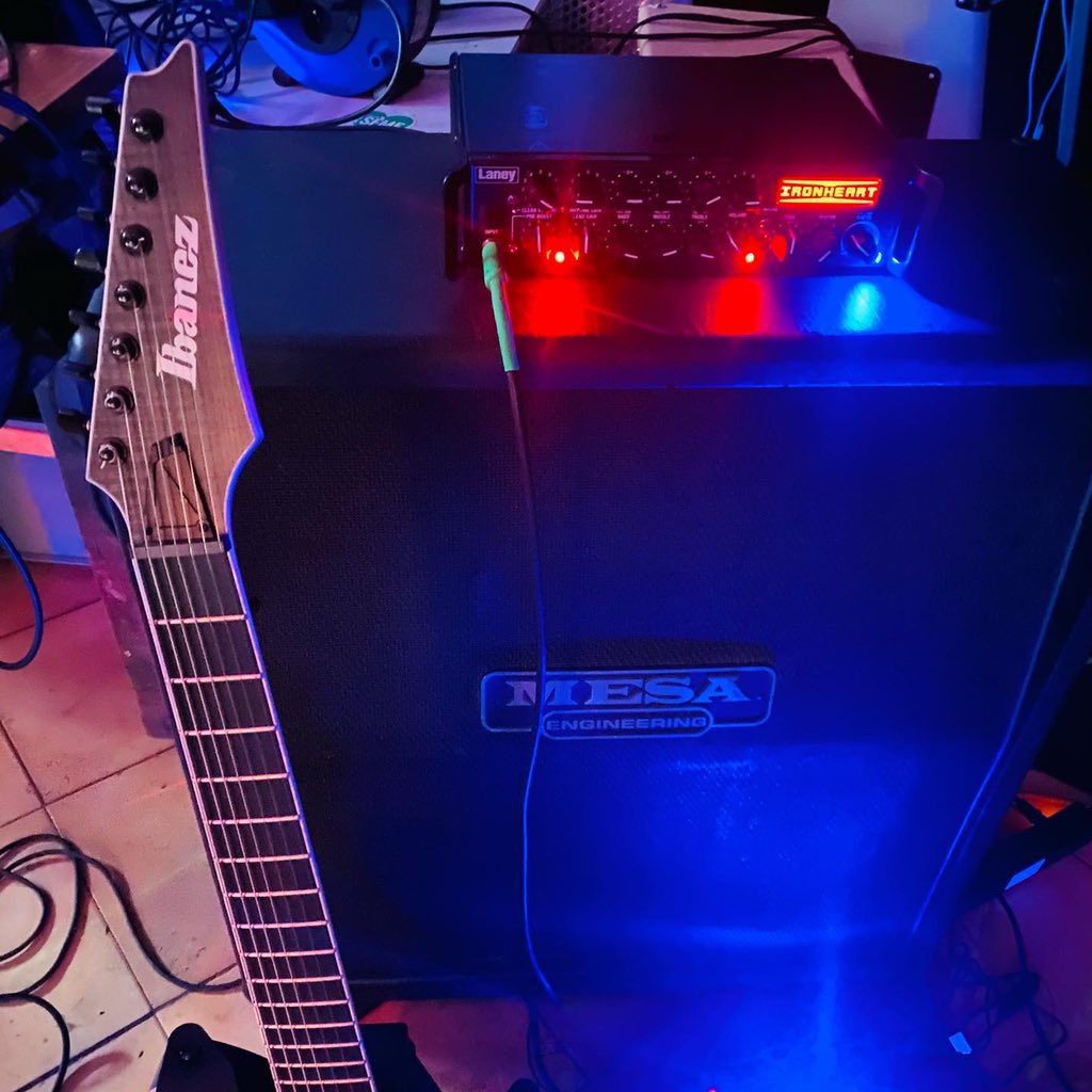 DavidBrisenoC1's tweet photo. I didn’t took one Laney IRT-SLS to the @BMRoficial European tour I took TWO Laney IRT-SLS, what an incredible sound in each show, I love a lot how the IRT-SLS performs on stage.
@laneyamps #PlayReal https://t.co/GQE77P9ZgQ