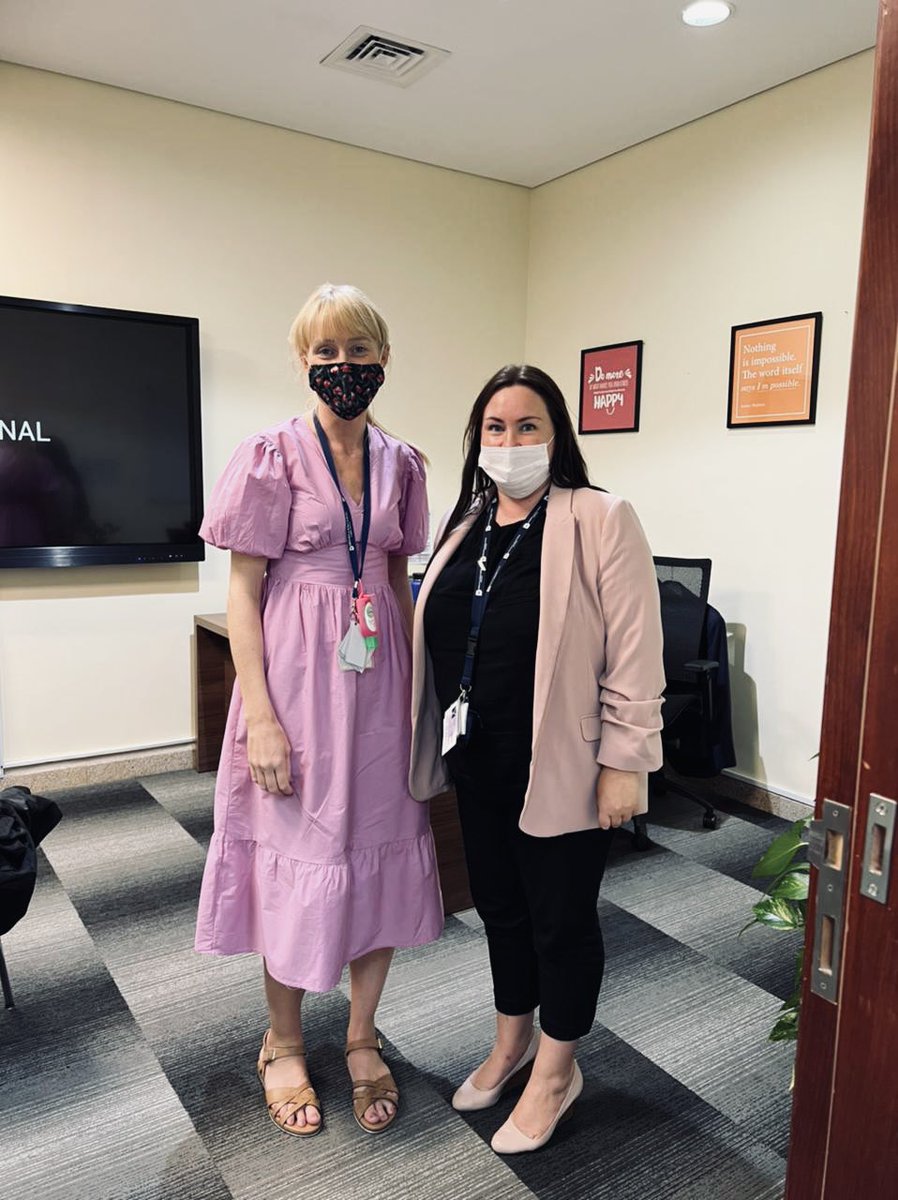 💕🌸👚#PinkShirtThursday with <a href="/AbbieWilliamsH1/">Abbie Williams-Hall</a>! First one of this academic year…better late than never! <a href="/MrAndiPrice/">Andi Price</a> <a href="/GEMSRDS/">GEMS RDS</a> #CancerResearch #EducatorsInPink #SLTChat #EduTwitter 👑