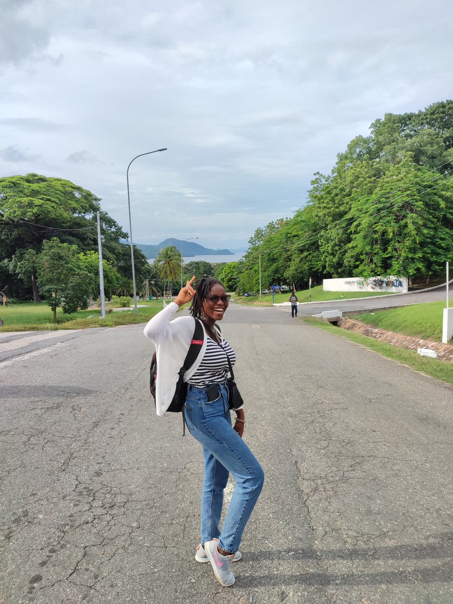 Ballie_Hashem's tweet photo. Please hug me when you see me.🥲 Existential crisis, o wa nibi
Also, here are some Thursday throwbacks of me in times of peace and tranquility.
Updating mediya and whatnot😌😌
📸 @Barrist ✨✨
#voltariver #akosombo #rivervolta https://t.co/lsXo6OVRHc