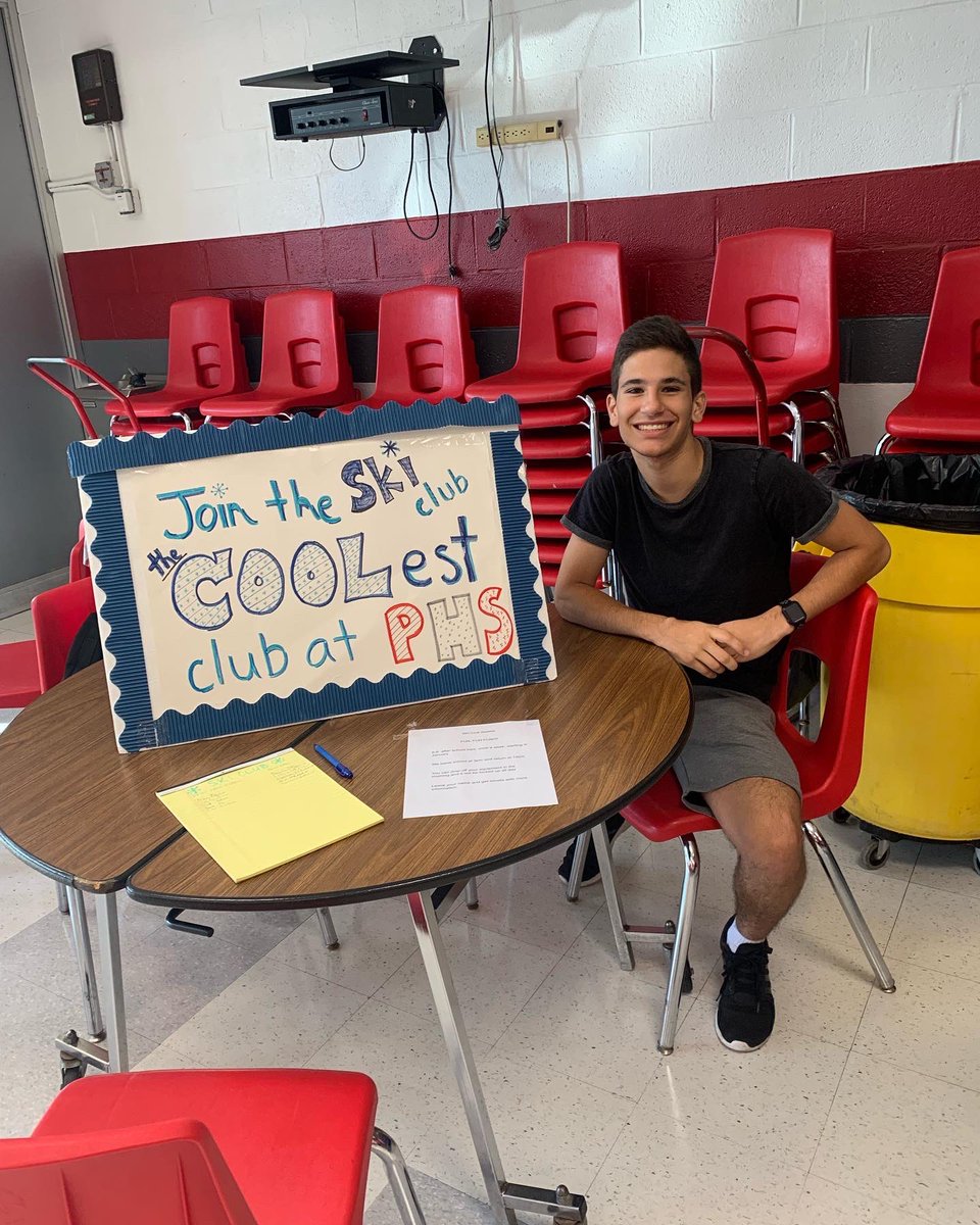 PHS_GoodDay's tweet photo. Such a great day today at our Club Fair! #service #clubfair #phsclubs https://t.co/nCU9ekyl2f