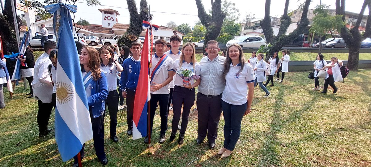 Superclau6's tweet photo. Participamos del acto del día del docente en la ciudad de Oberá. Regional II supervision presente. #AmadeoBonplan
#CEP18
#CEP44
@CGEMisiones
@jalbertogalarza
@AnibalArroyos
@MuniObera https://t.co/z2VErzJDh6
