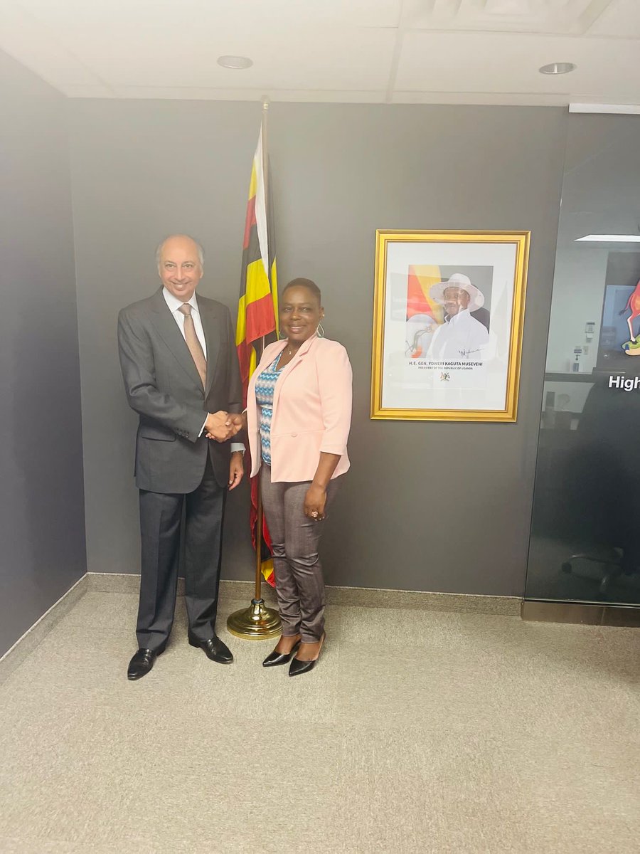 AchengJoyRuth's tweet photo. Met the representative of the Ismaili community in Canada Dr Eboo  and his colleague Mr.Aman. We discussed about hosting a business lunch for the visiting Kyabazinga , the Busoga King shall also meet cultural leaders, ministers of cultural, trade and African affairs among others https://t.co/LoZO8j80Ob