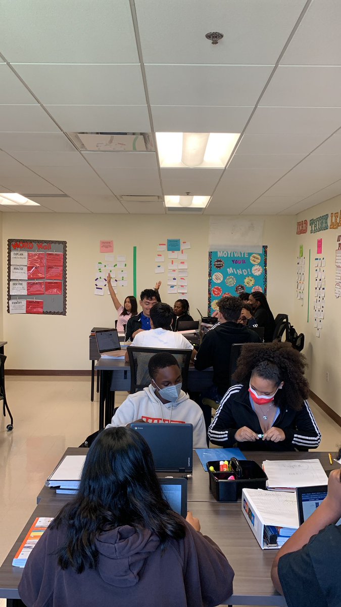 Aaron_Sbgtv's tweet photo. Tune in to KFDM at six. To see how Port Arthur students are adapting and integrating virtual learning in the classroom. #kfdmnews https://t.co/ZKLEWIEoU3