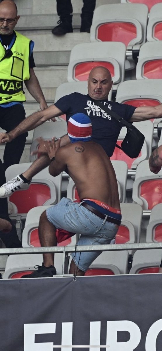 Laboichmonaco19 tweet media