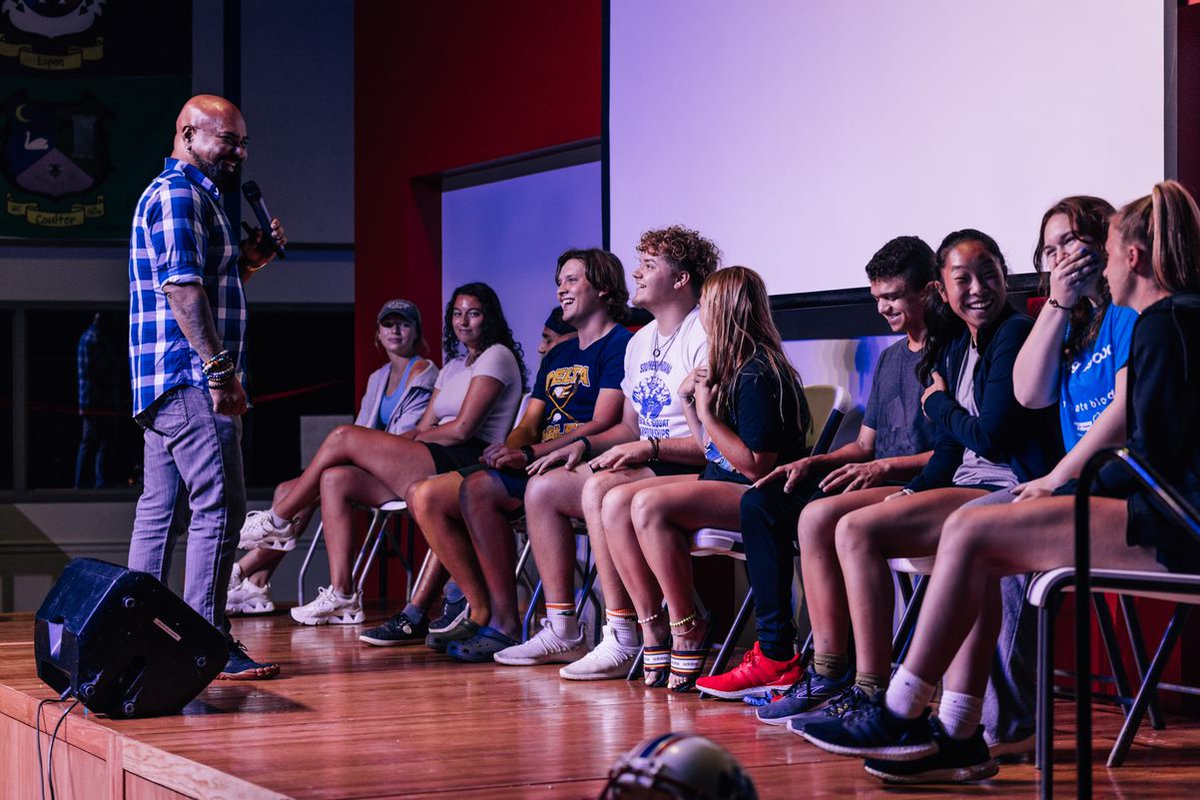 StudentLifeHC's tweet image. Oh, what fun we had last Friday! Sailesh, The Hypnotist, wowed our students with his amazing show. Missed it? You missed out! He'll be back in May, so get ready!!!