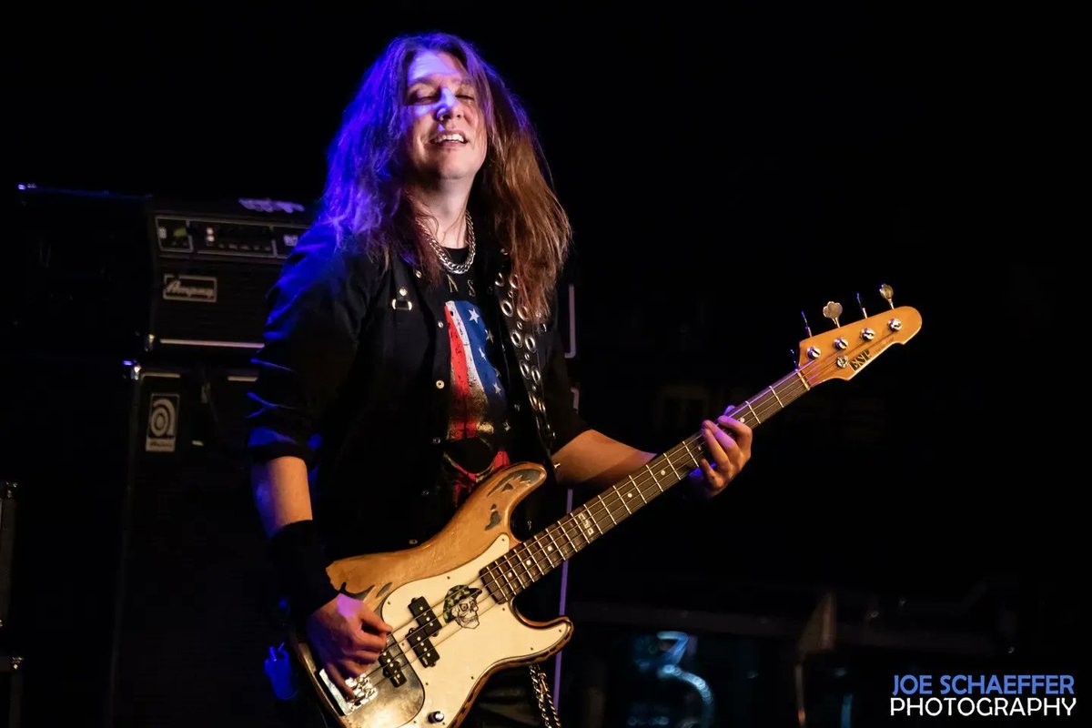 anderssonmarten's tweet photo. Rocking out in Vegas last weekend. 📷 by #JoeSchaeffer 
#litaford #martenandersson #kissmedeadly #hungry #playingwithfire #closemyeyesforever #backtothecave #cherrybomb #espguitars #ebssweden #ampeg #emgpickups #daddariostrings #babicz #hipshot #intune #rockandroll #musician https://t.co/nCPHqwLSDB