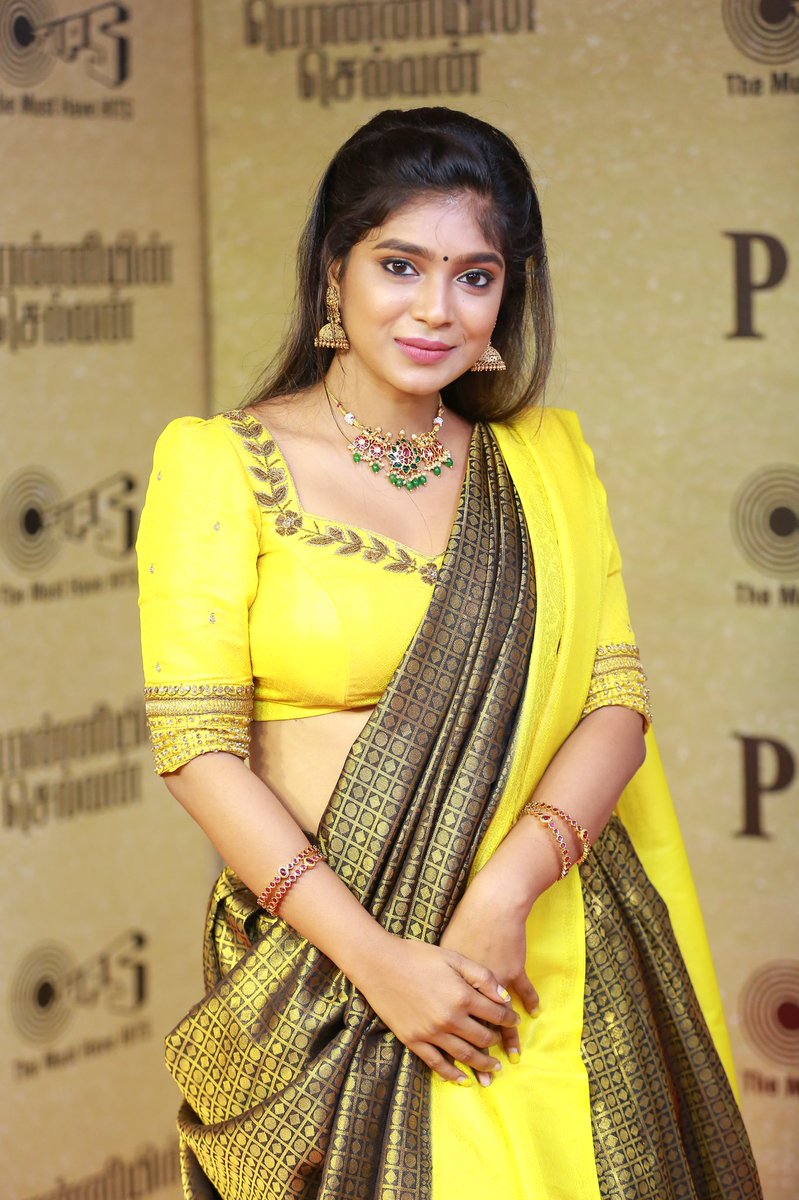 parvathy_saran's tweet photo. Choose to Shine 🌻
Happy to host the Red Carpet of @tipsofficial / #PonniyanSelvan Audio Rights scored by @tipsofficial
#PS1Trailer #PS1AudioTrailerLaunch https://t.co/m3somd5PGm