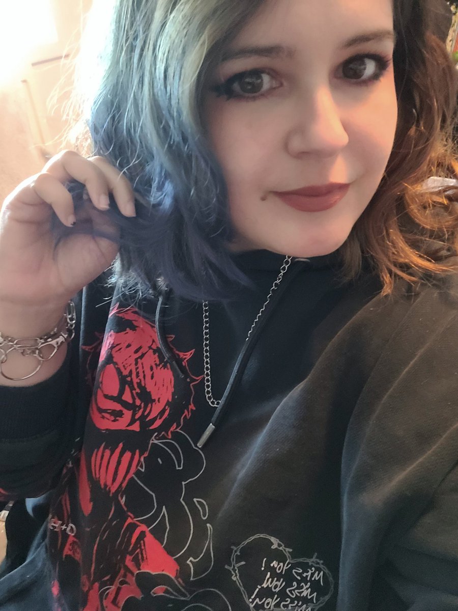 ArkelV's tweet photo. Since I've been in my pjs all day take a selfie from last week as my #corpsetwtselfieday :p
#corpsetwt #misamisa #streammisamisa https://t.co/JoyANvX4lk