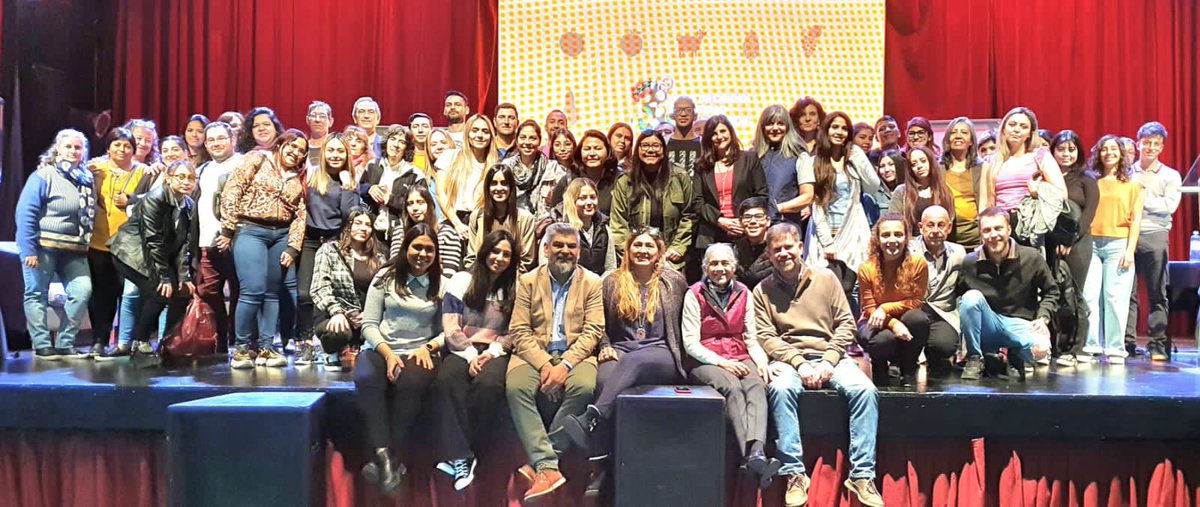 MercedesFayad's tweet photo. III Foro de origen e identidad gastronómica @AEHGAMendoza  @mendoza_tur @ciudaddemendoza en conjugo con @MuniGodoyCruz @MuniGuaymallen y @lasherasmza Gracias a todos los que participaron y a los disertantes de excelencia! https://t.co/VeQkmFKzrt