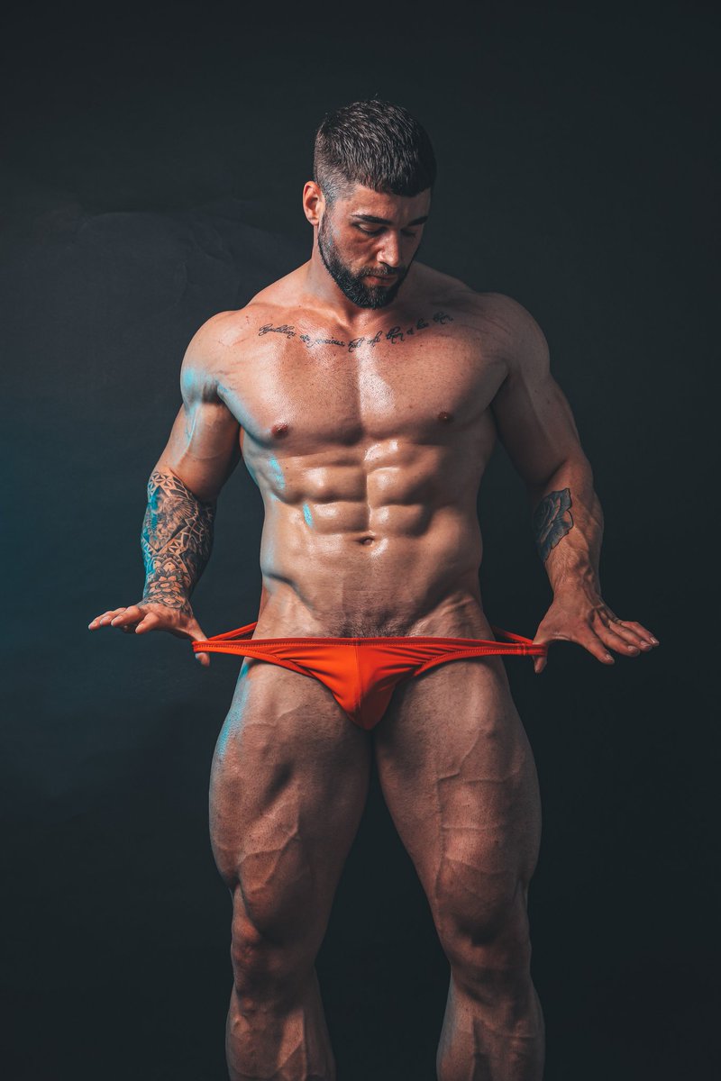 Same but different. 

Any takers to be my personal oil man? Reaching my back is hard. 

Onlyfans.com/clarkkentboy