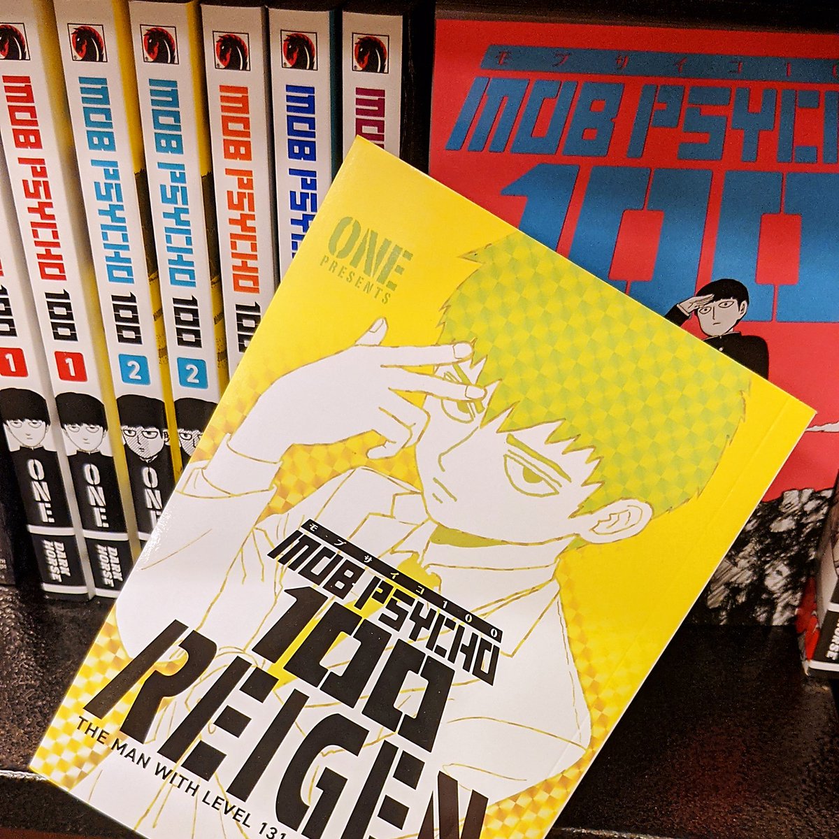BNLoneTree's tweet photo. Herd someone was trending on here #REIGENSWEEP #mobpsycho100 #bnlonetree #Barnesandnoble https://t.co/kB1aYLIC6U