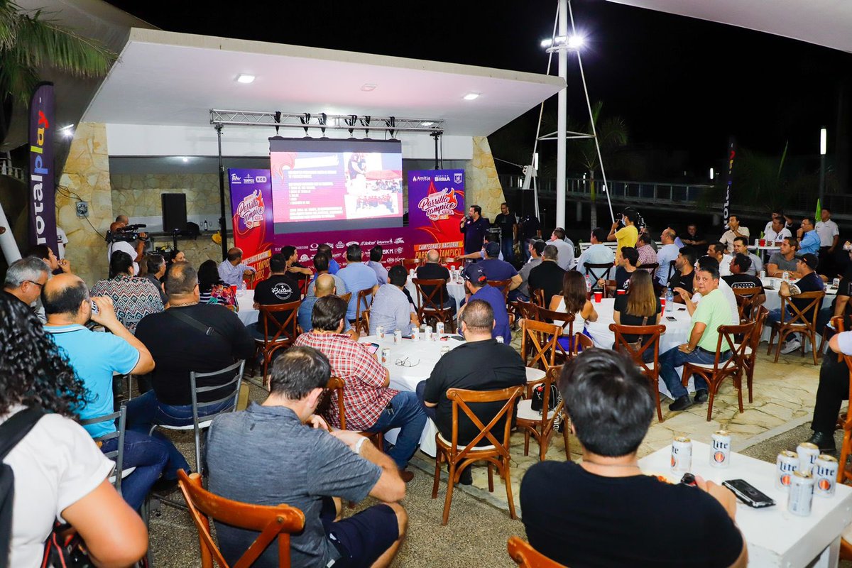 dect1608's tweet photo. ¡Unos loquillos! Comenzando por ese tal #MemoMoya e involucrados en 3ª edición del Campeonato "Parrilla #Tampico 2022", mira que 200 mil pesos en premios; parrilleros confirmados de #México y el extranjero ¡noo bueno! Esto va a ser una súper fiesta familiar con todo y  mascotas https://t.co/q0xx6ktwZc