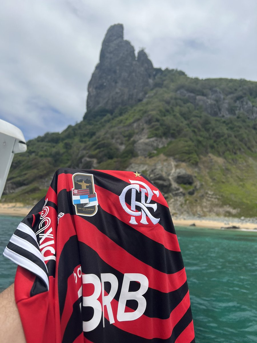 FaganelloThiago's tweet photo. Fla Noronha 
#flamengo #mengo https://t.co/xT0JPBsoMb